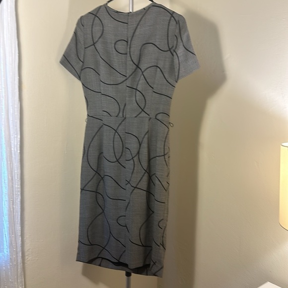 Escada Virgin Wool Crew Neck Knee-Length Dress Size 36 - Picture 5 of 6